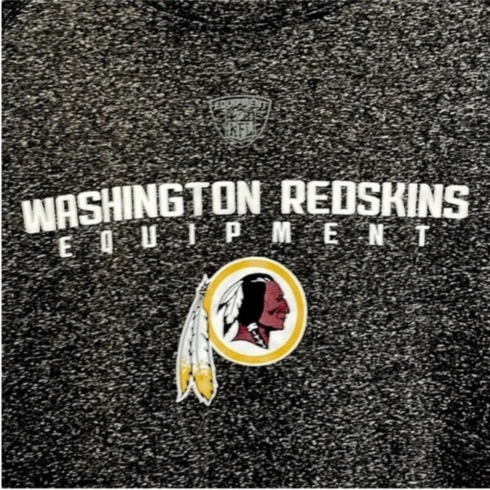 NFL Washington Redskins Equipment Short Leave Shirt Kids size 14/16 Soft Tagless